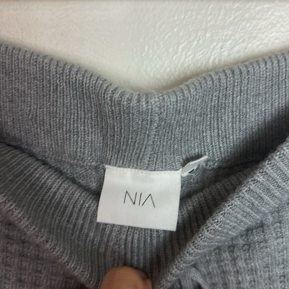 NIA The Label Thick Knit High Rise Cuffed Ankle Length Drawstring Waist Joggers - Picture 5 of 10